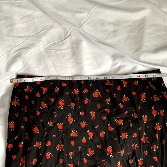 ASOS Floral Rose Pattern Mini Skirt Size 14 - Picture 5 of 7